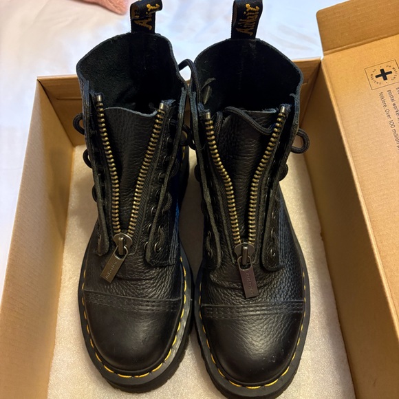 Dr. Martens Sinclair Women's Leather Platform Boots - Picture 5 of 7